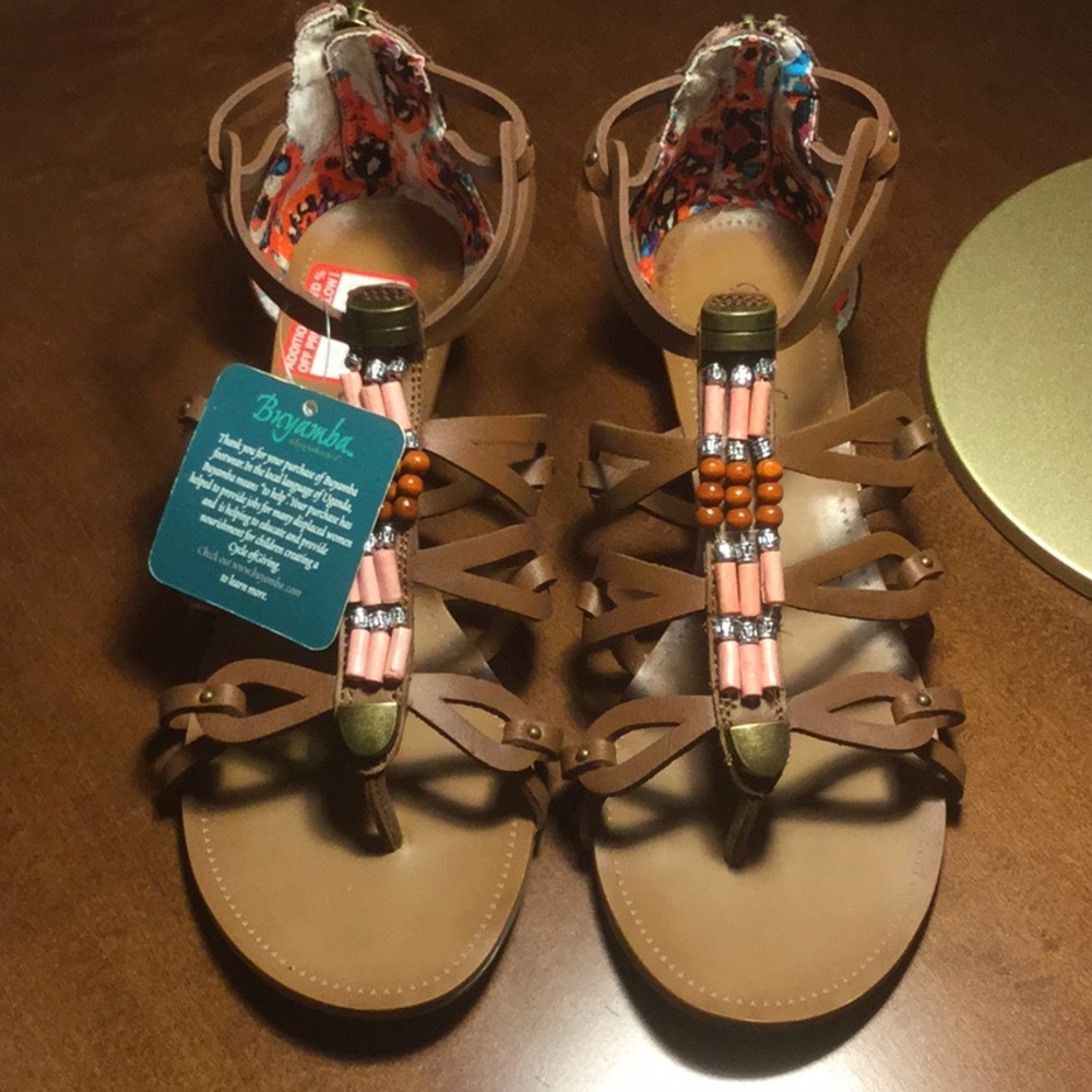 Brand new zip up beaded sandal size 10m